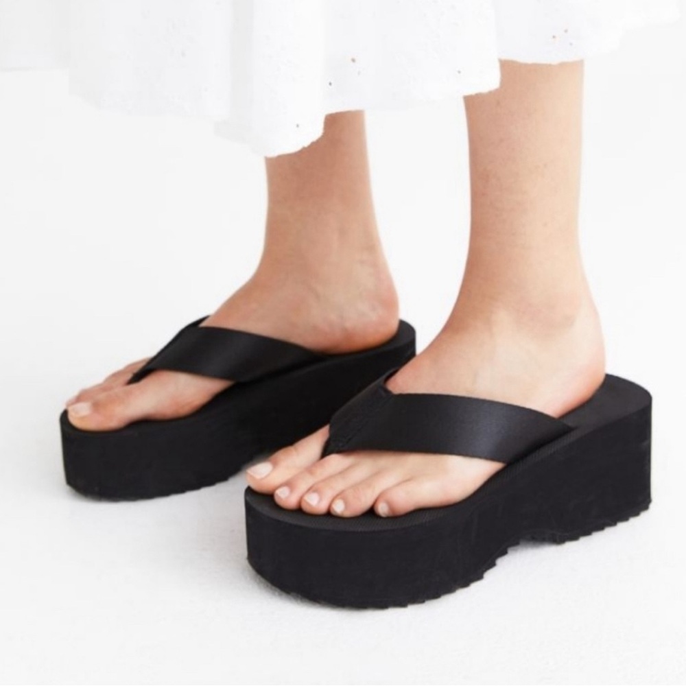 H&M Black Platform Sandals